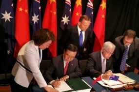 【政策】历经10年 中澳自贸协定今日签订（现场图）“中国对97%澳进口商品零关税”