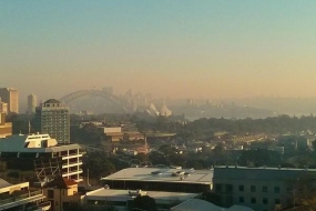 【新闻】悉尼中”霾伏”了?浓雾锁城空气质量差到爆(图)