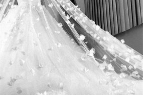 文娱|玛丽亚·凯莉开始选婚纱 准备在澳洲举行婚礼
