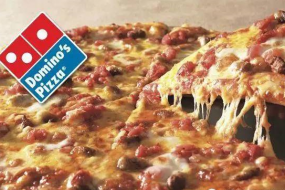 前员工偷拍视频曝光：Domino’s将Pizza用料储存在厕所内….