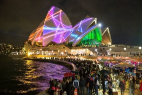 据统计！悉尼灯光音乐节开幕，中国客为最大游客群体