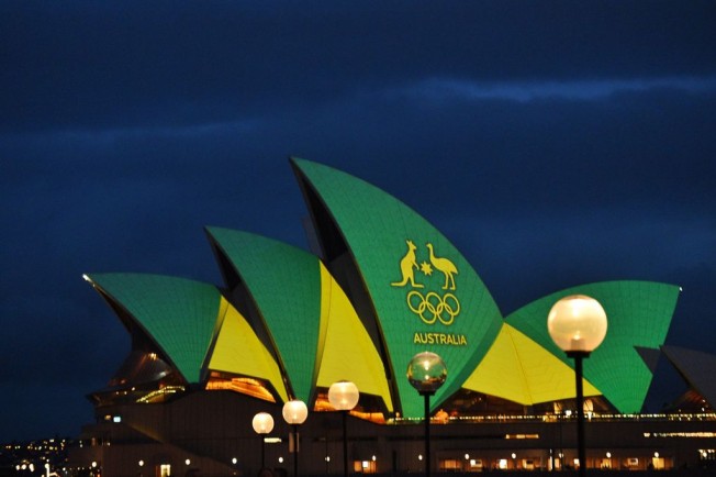 悉尼歌剧院变奥运色 为澳代表团加油打气